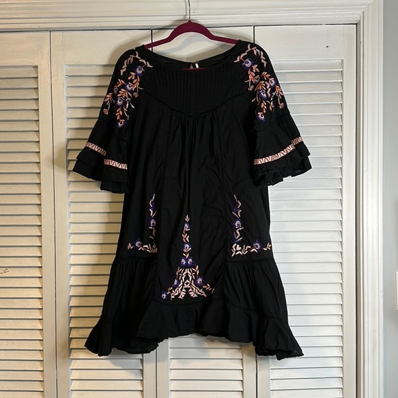 FREE PEOPLE Pavlo Embroidered Ruffle Boho Lined Dress Black Babydoll Large - Picture 2 of 11